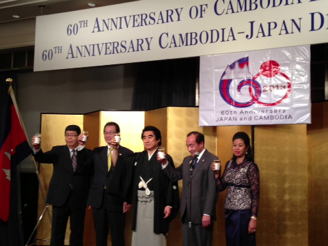 カンボジア式典の写真